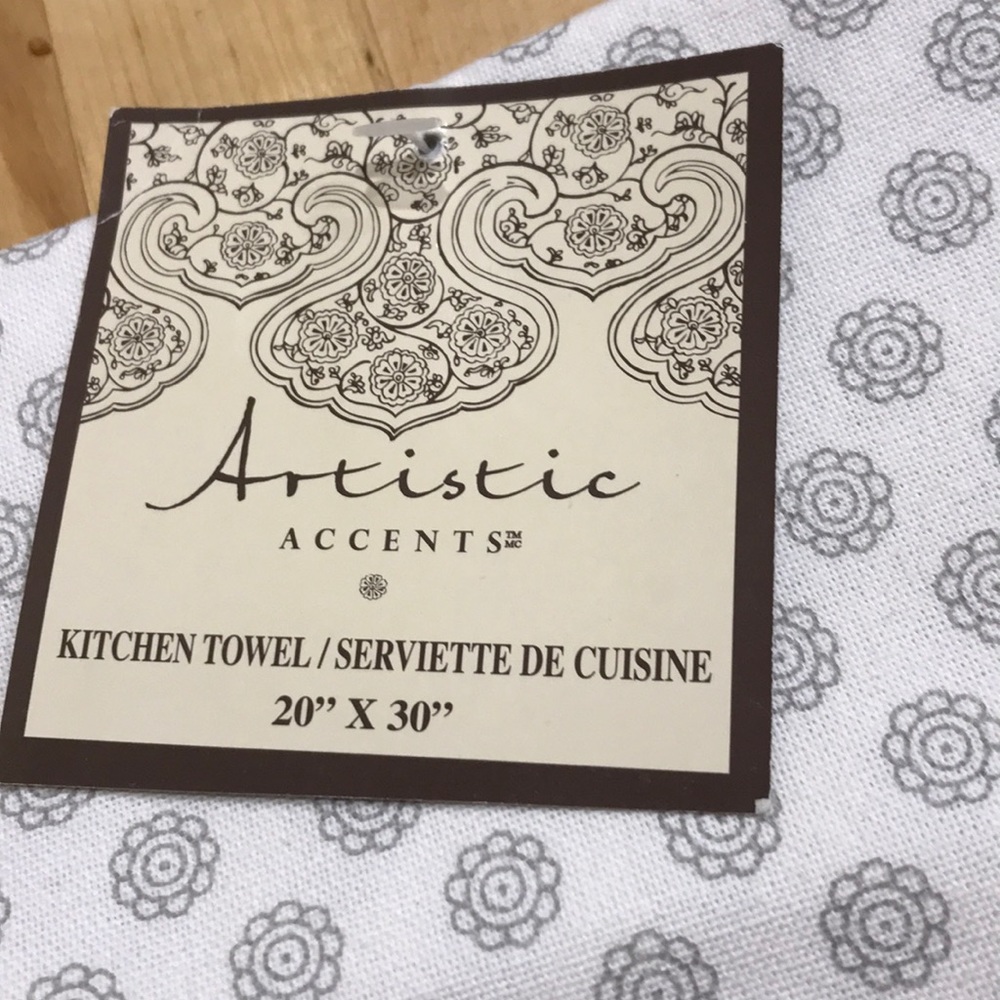 New Kitchen Towel - Picture 2 of 3